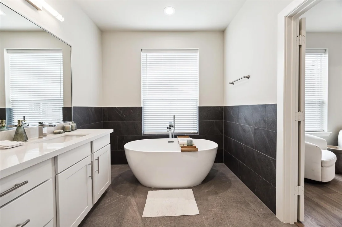 Photo of 10618 Cascade Ledge Lane