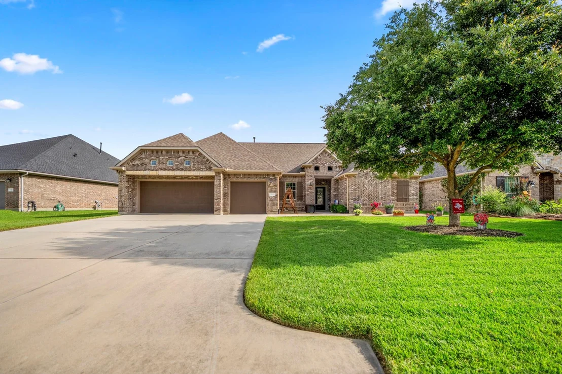 Photo of 165 Waterstone Drive