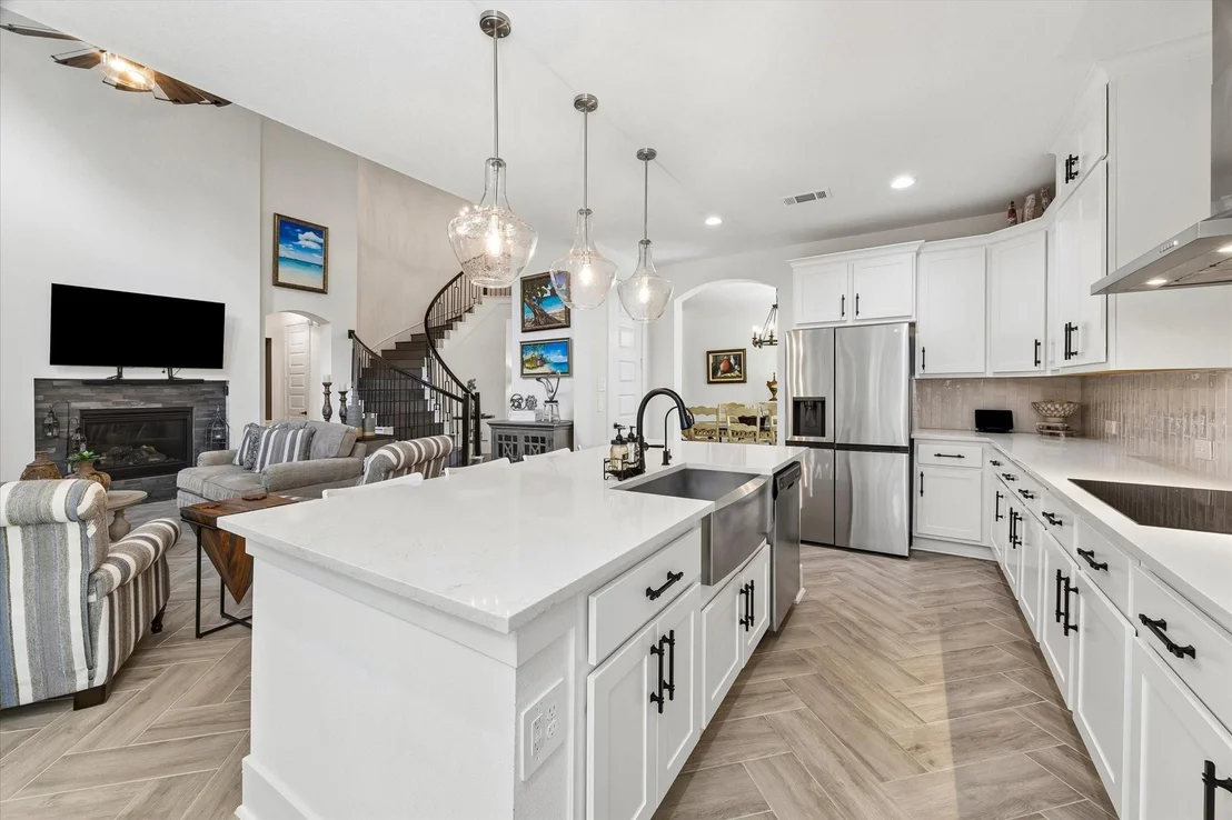 Photo of 192 Somerset Point Boulevard