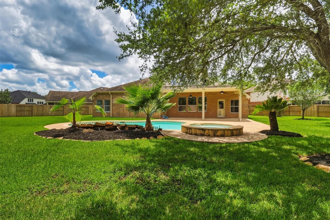 Photo of 8015 Ravens Point Drive