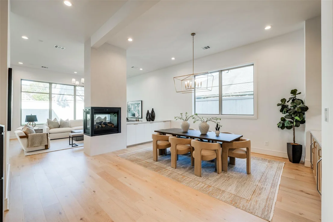 Photo of 2332 South Blvd Boulevard