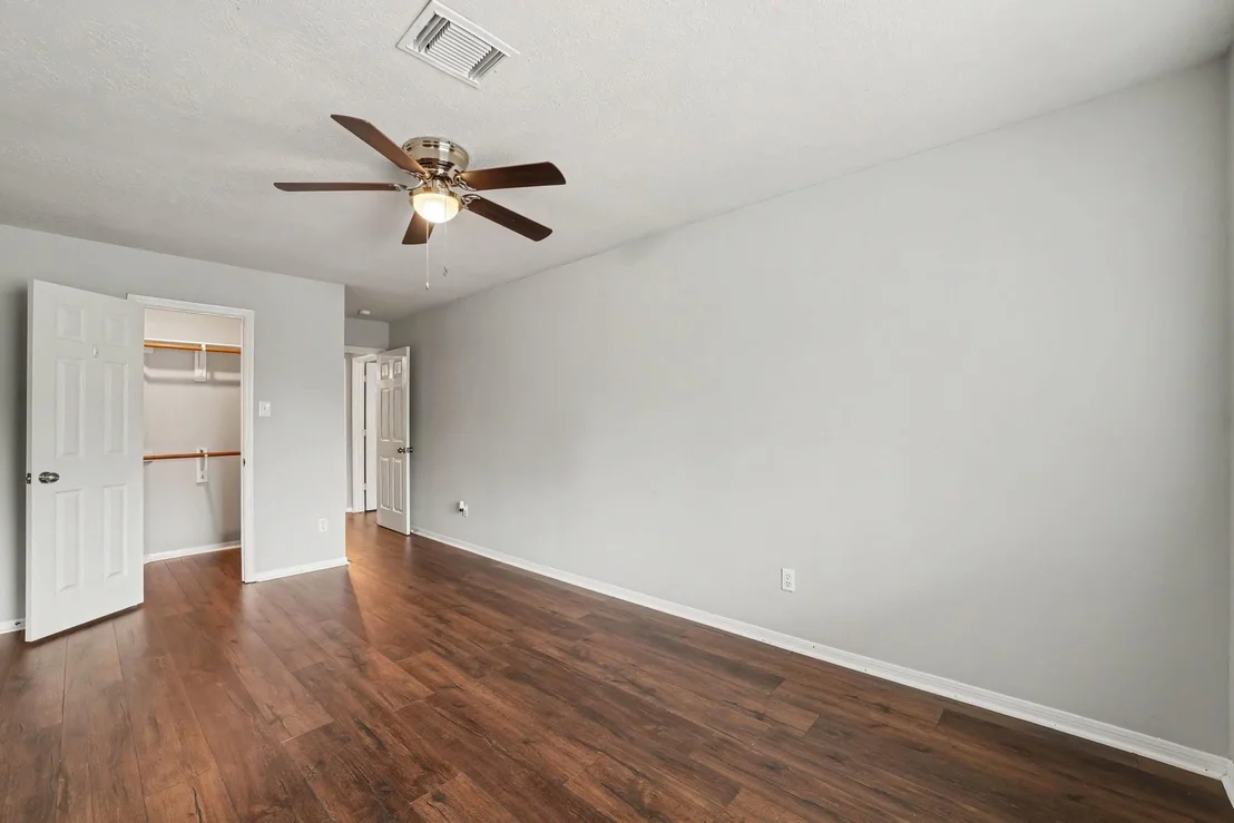 Photo of 21415 Santa Clara Drive