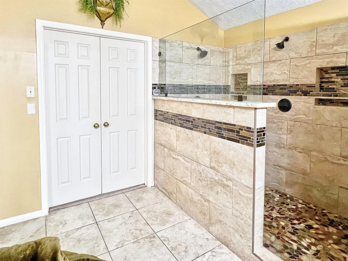 Photo of 12510 Millvan Drive