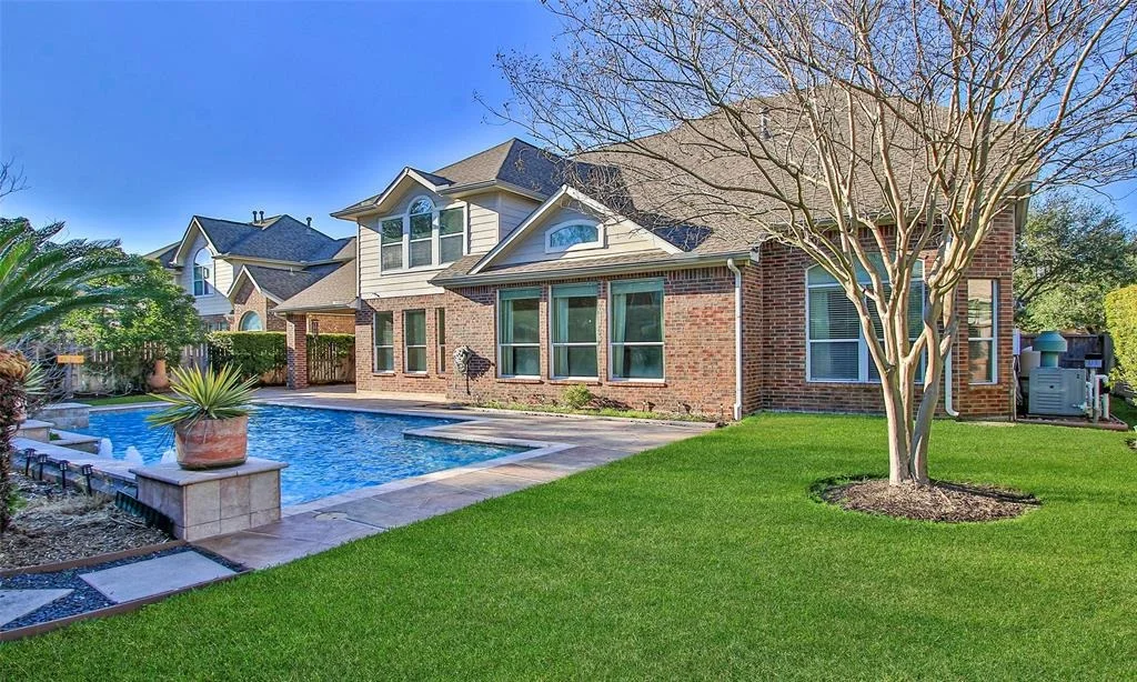 Photo of 1606 Noble Pointe Drive