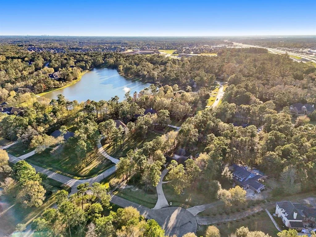 Photo of 28603 Waterbend Court