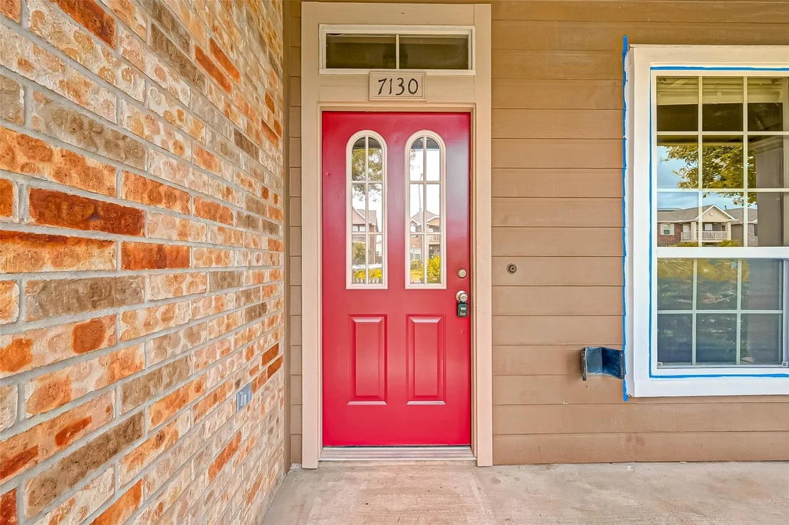 Photo of 7130 Pavilion Drive