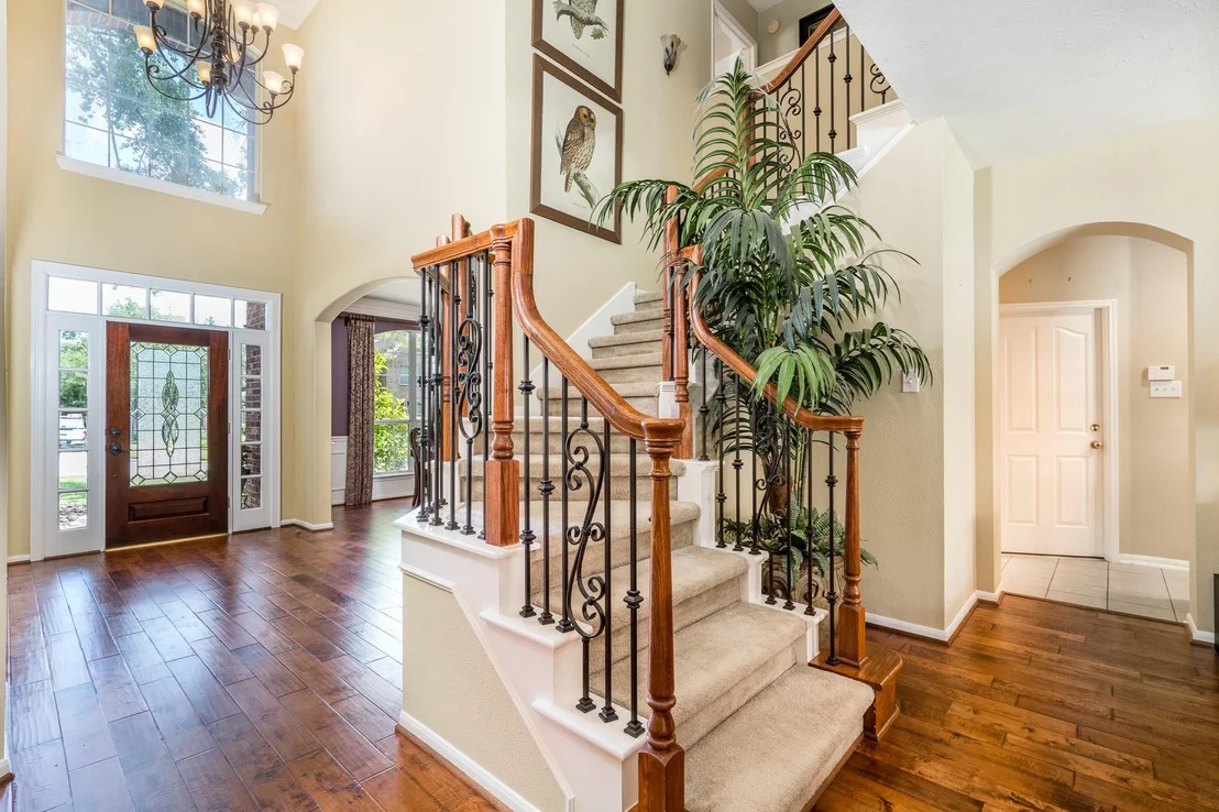 Photo of 15823 Lake Loop Drive