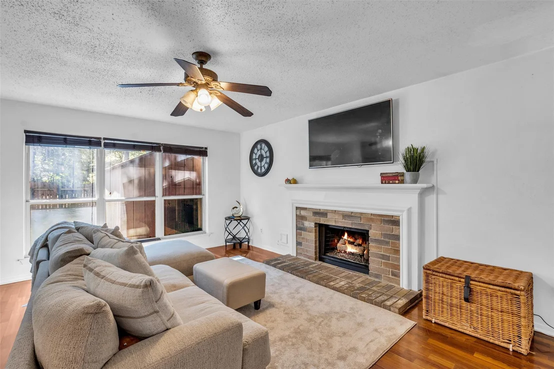 Photo of 15 E Stony Bridge Circle