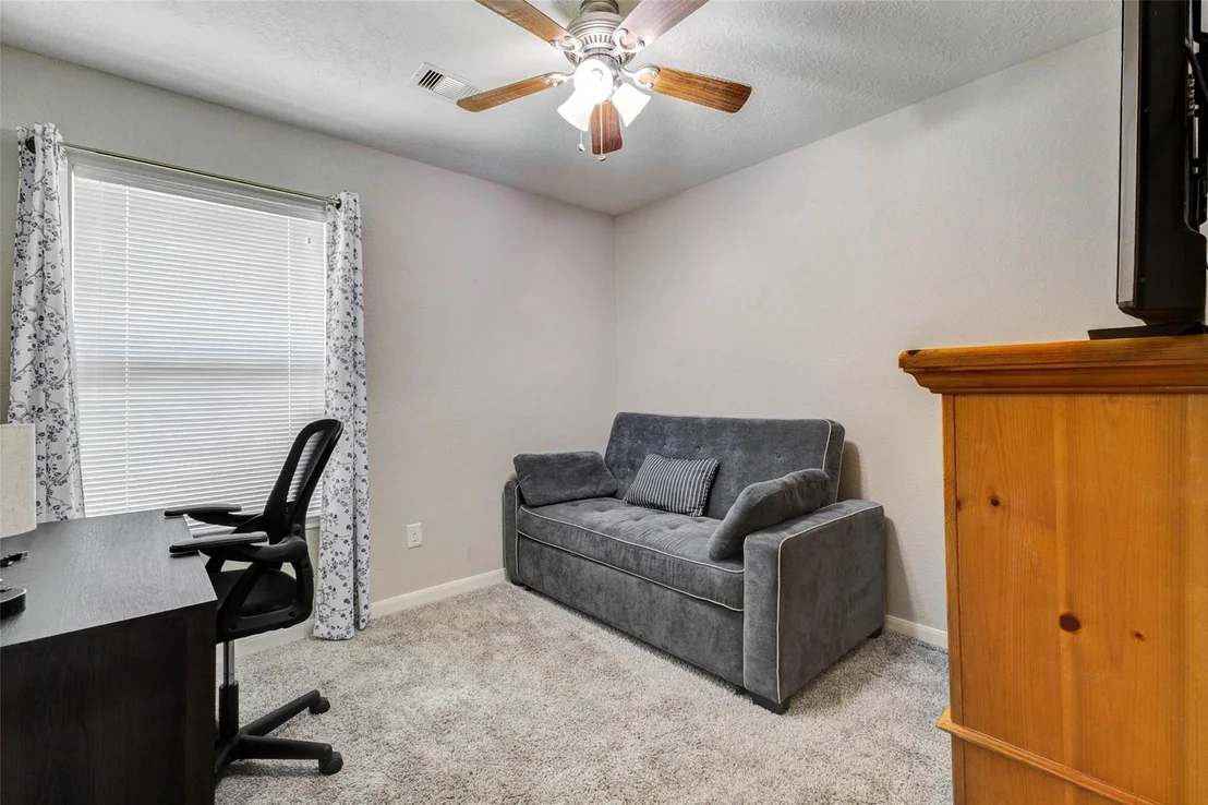 Photo of 15214 Thistle Rock Lane