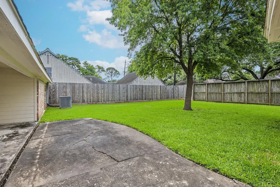 Photo of 7827 Meadowbriar Lane