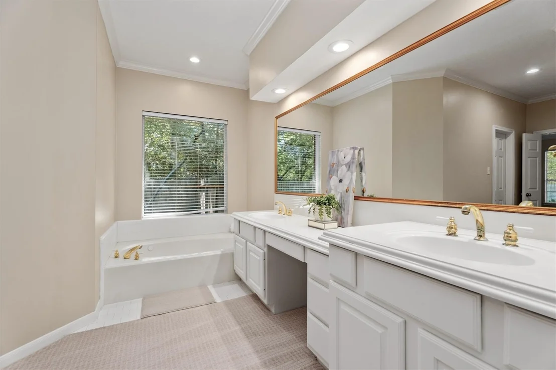 Photo of 25 Vinebrook Road