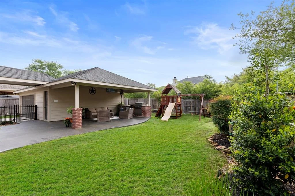 Photo of 20819 Pinebrook Hollow Lane