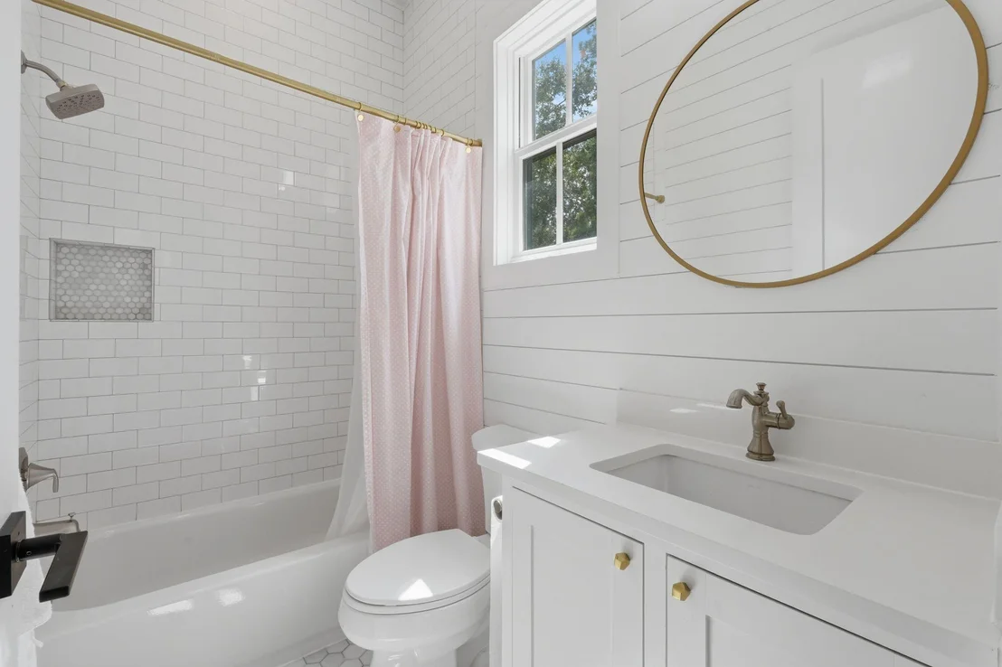 Photo of 6533 Auburn Lakes Drive