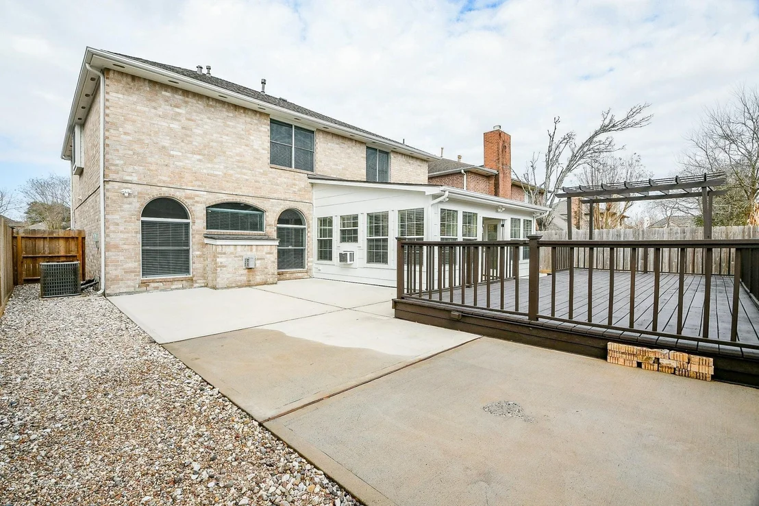 Photo of 815 Robins Way