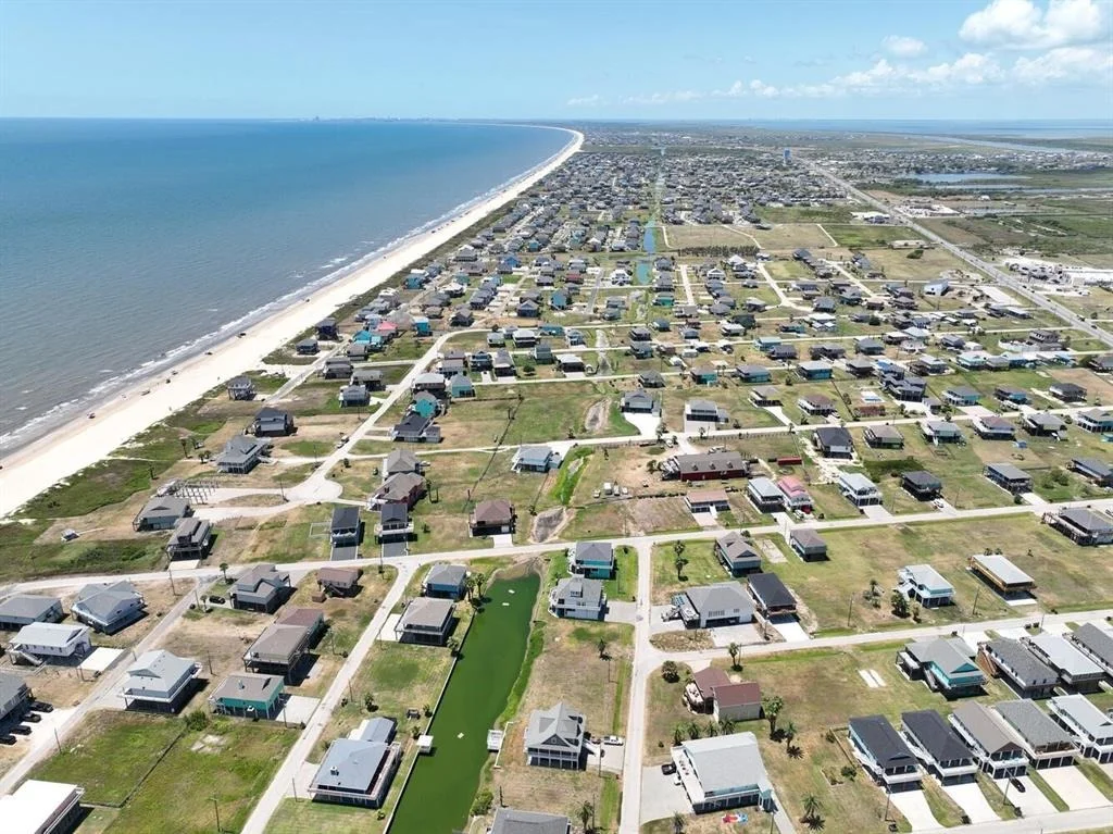 Photo of 930 Surfside Drive