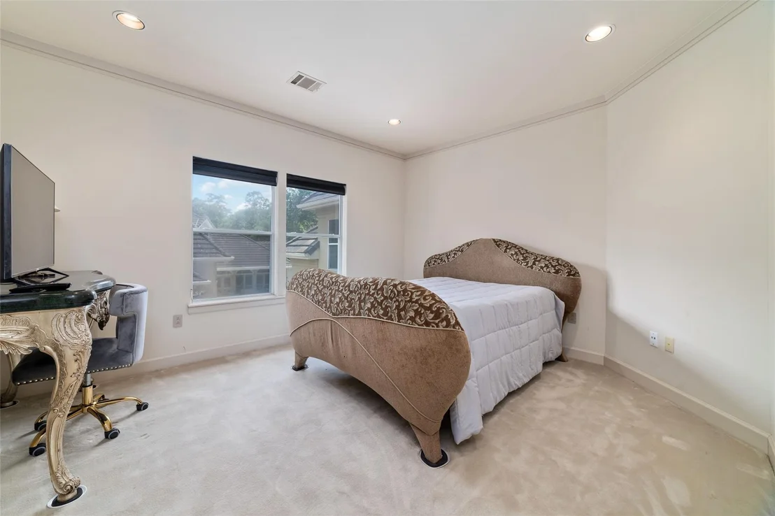 Photo of 2814 Cedar Woods Place