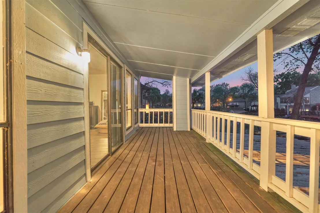 Photo of 807 Paradise Lane
