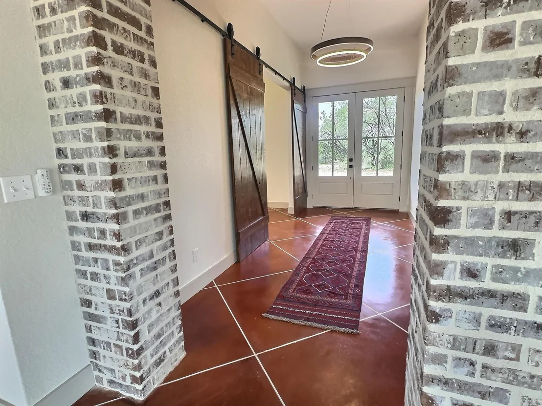 Photo of 1186 Old Pearsall Road