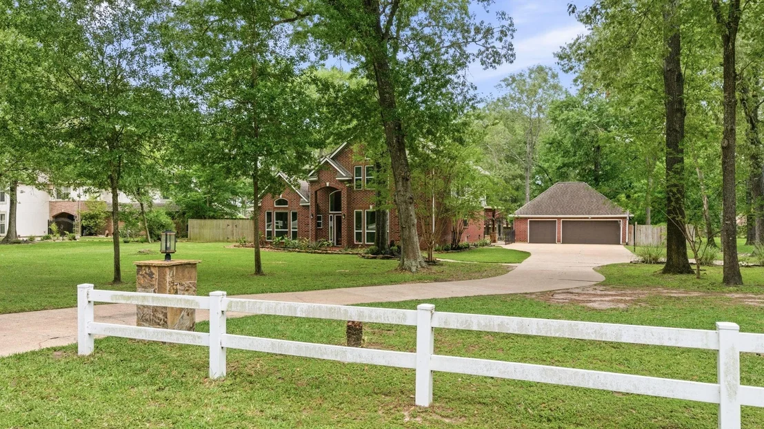 Photo of 2024 Old River Road