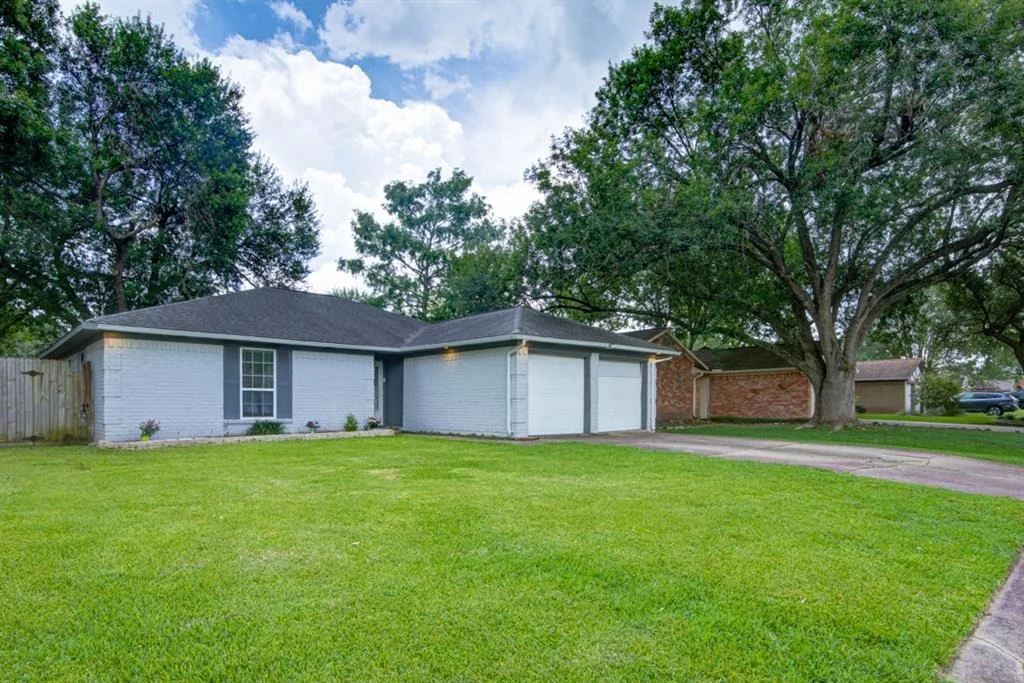 Photo of 442 Reseda Drive