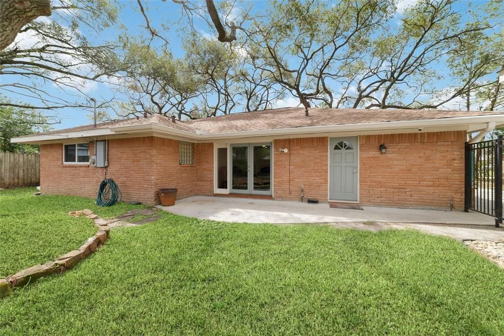 Photo of 10707 Landsdowne Drive