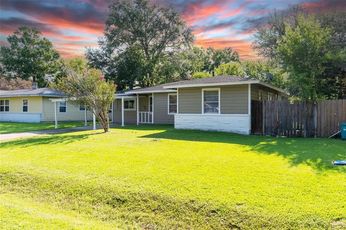 Photo of 217 Cedar Drive
