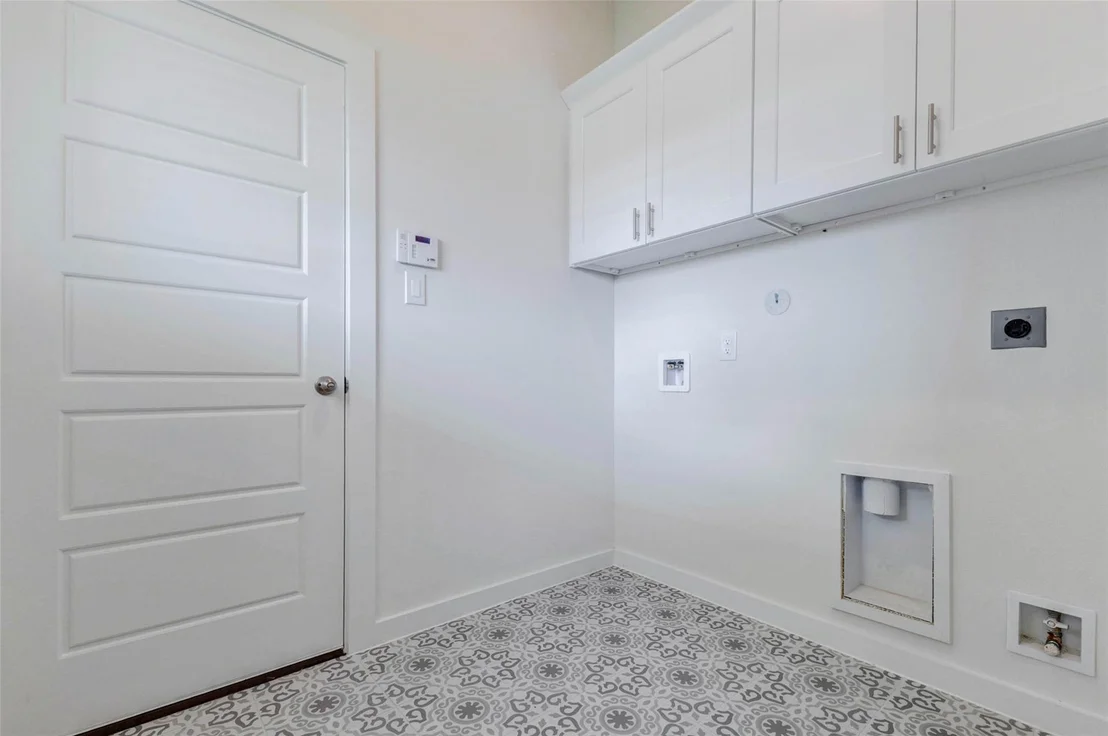 Photo of 6467 Escondido Drive