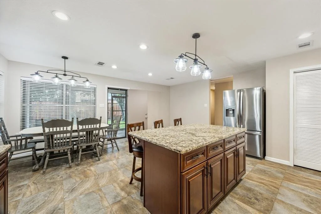 Photo of 4910 Colombia Drive