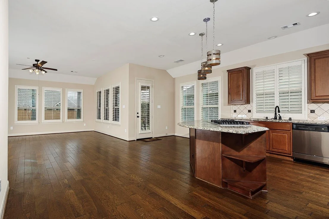 Photo of 18 Chase Mills Place