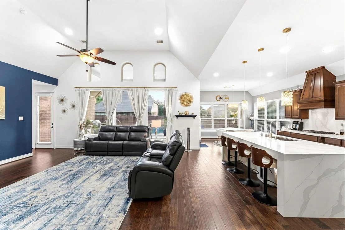 Photo of 902 Holly Chapple Drive