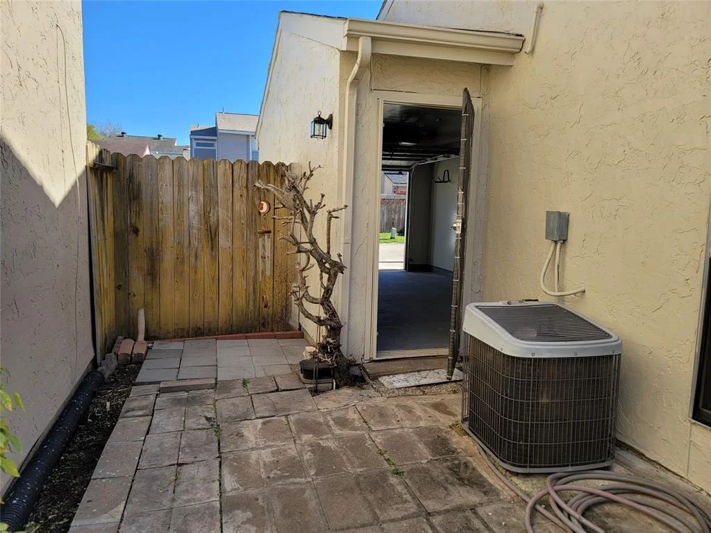 Photo of 7708 Shadow Hill Lane