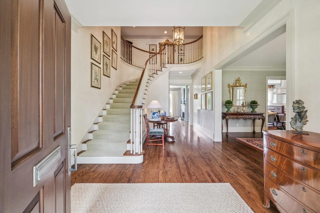 Photo of 5565 Tilbury Drive