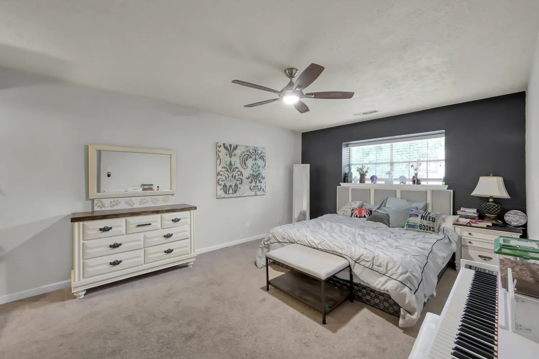 Photo of 25610 Walnut Grove Circle