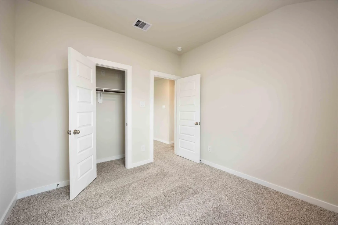 Photo of 819 Clear Valley Lane