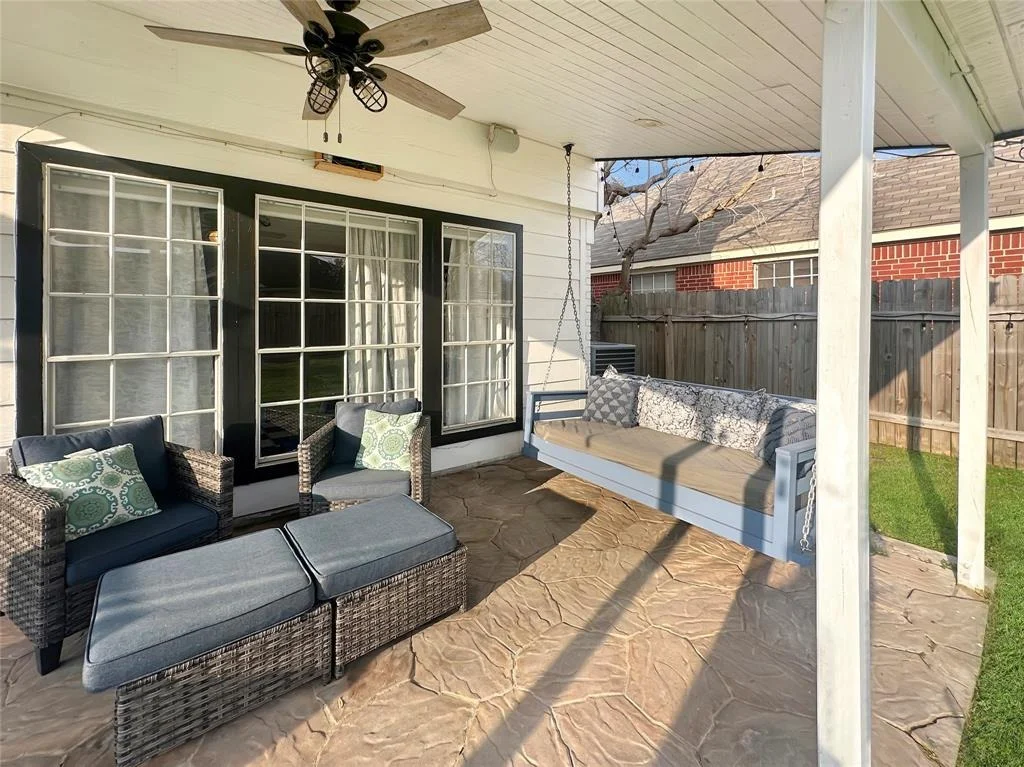 Photo of 23935 Scrivener Lane