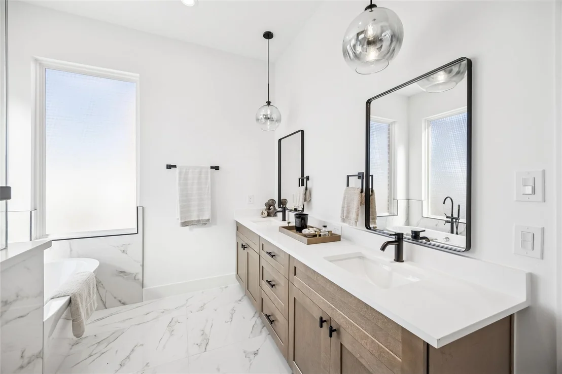 Photo of 3008 Lamar Street