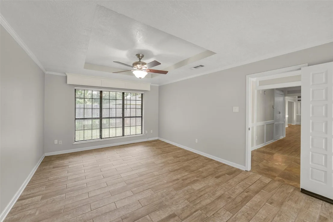 Photo of 5147 Beechnut Street