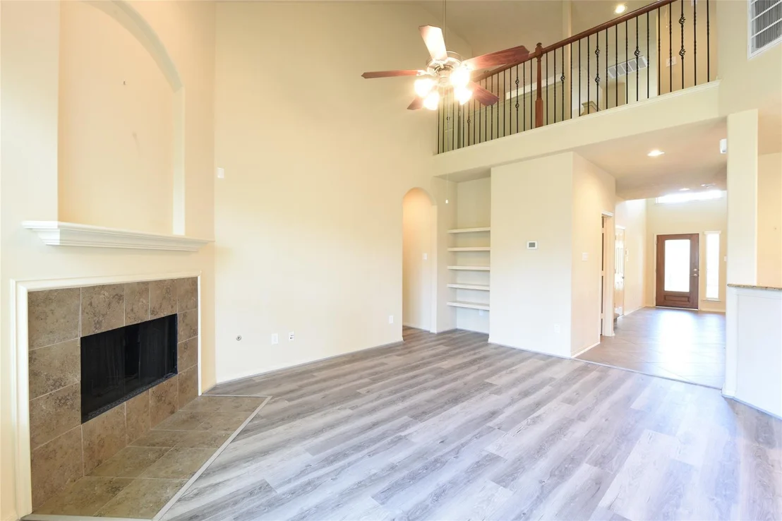 Photo of 118 E Lasting Spring Circle