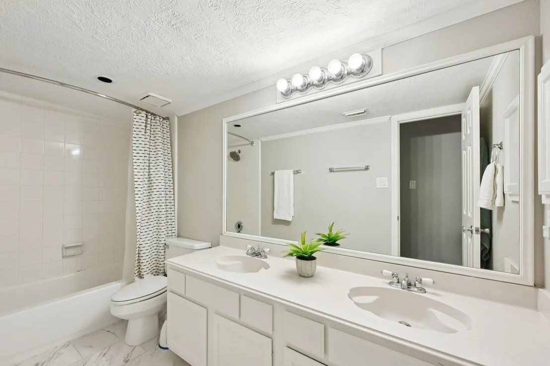 Photo of 2807 Stone Way Drive