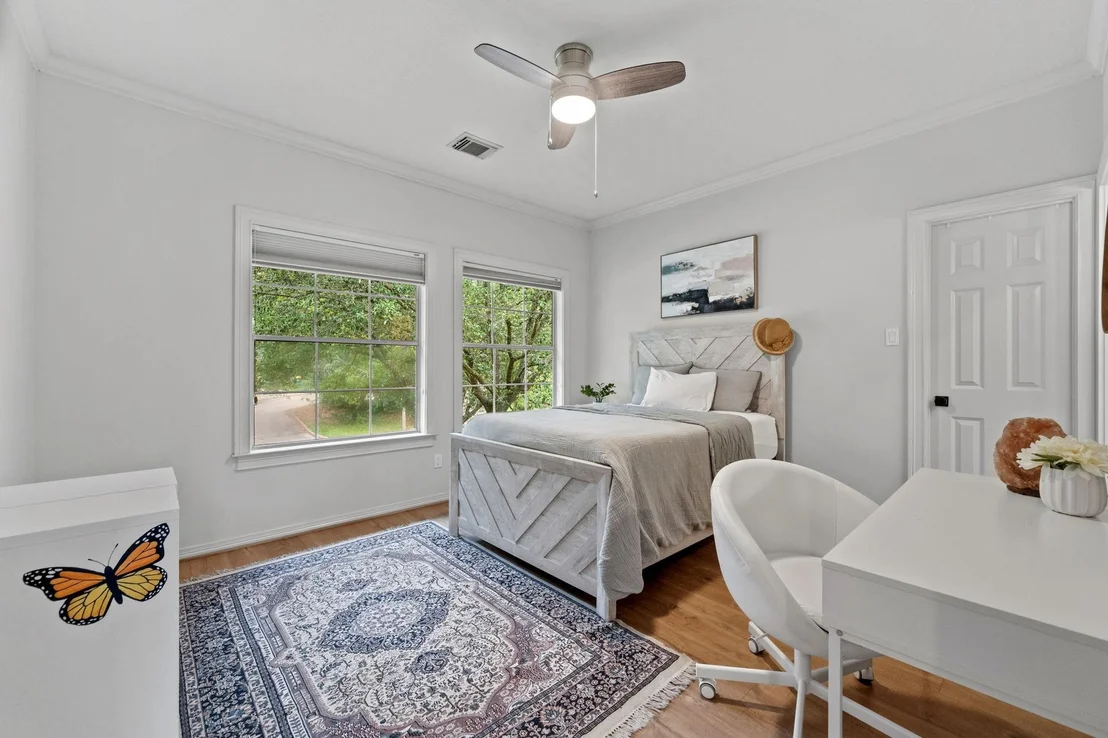 Photo of 63 W Horizon Ridge Place
