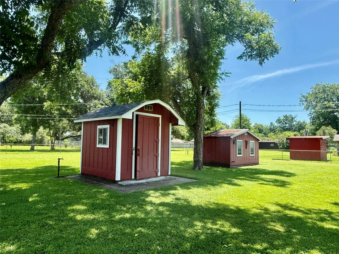 Photo of 4714 Thunderbird Road