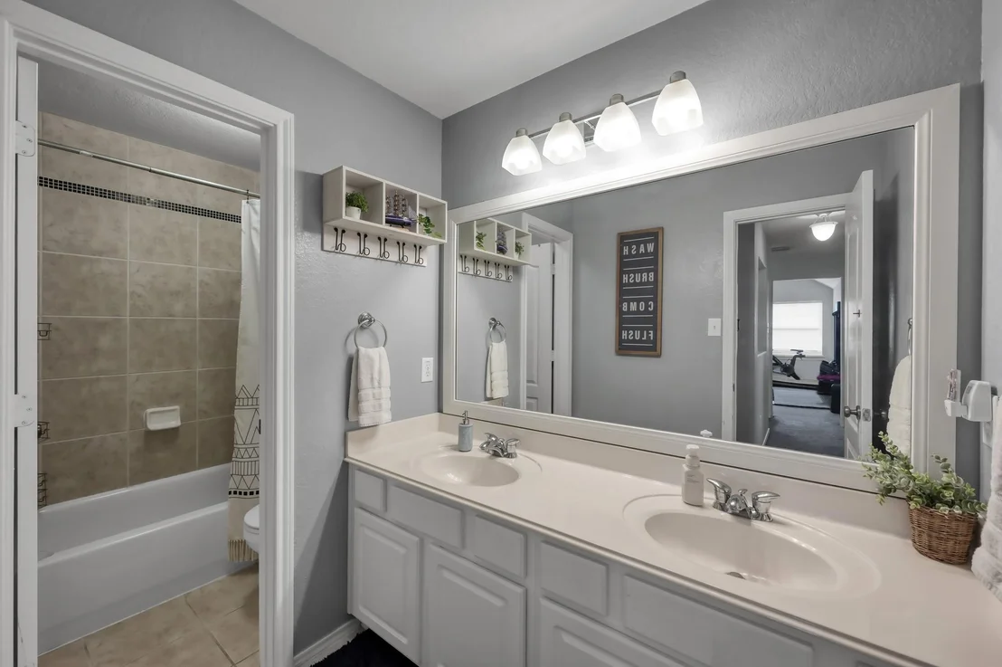 Photo of 28522 Misty Cliff Lane