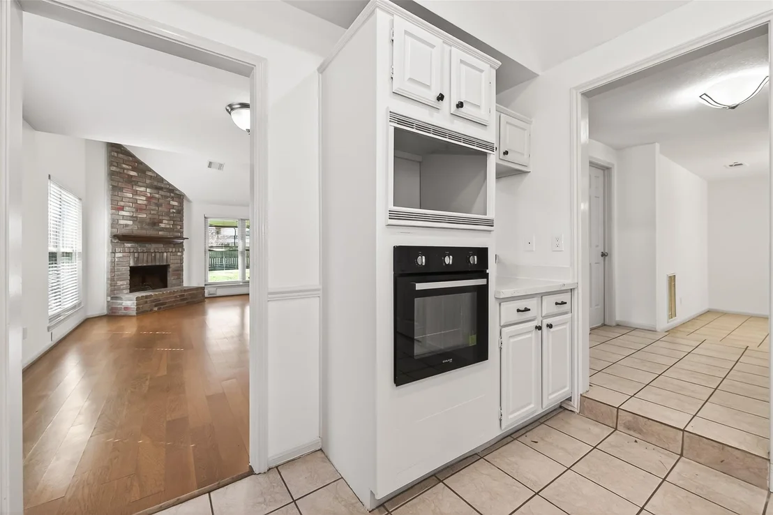 Photo of 15411 Lago Villa Drive