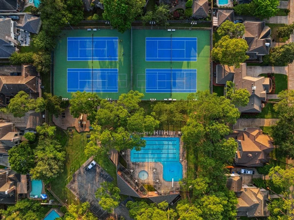 Photo of 407 Sandy Bluff