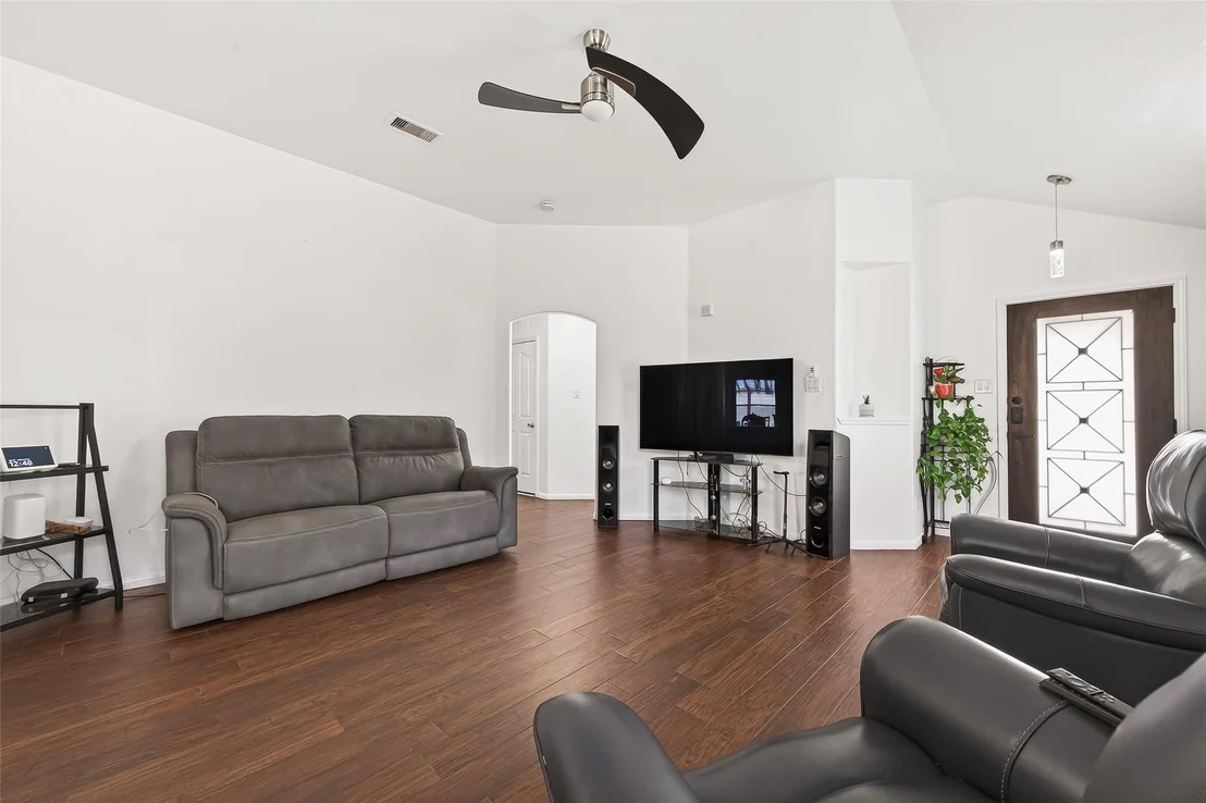 Photo of 22334 Guston Hall Lane
