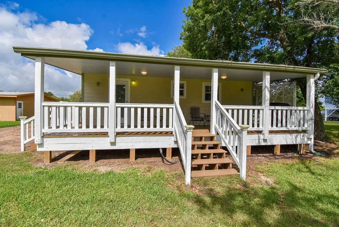 Photo of 1678 Bayview Drive