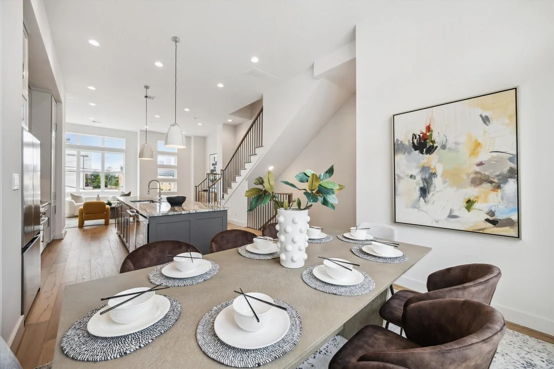 Photo of 2119 Emancipation Avenue