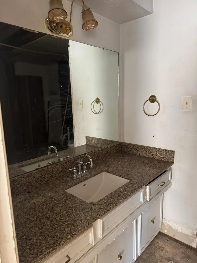 Photo of 612 Orangewood Drive