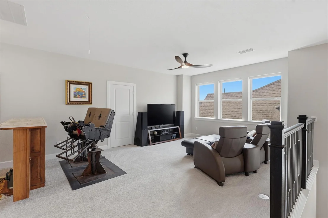 Photo of 4711 Gilbert Road