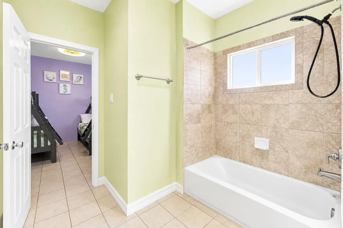 Photo of 1813 Avenue A